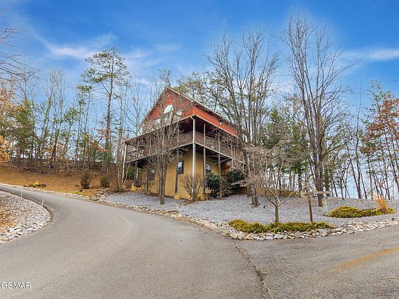 2nd image of 3438 Brook Stone Way