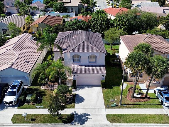 5th image of 1562 NW 157th Ave
