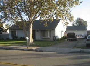 1327 W Etiwanda Ave, Rialto, CA 92376