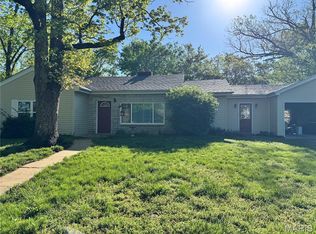 919 Oak Dr, Fenton, MO 63026