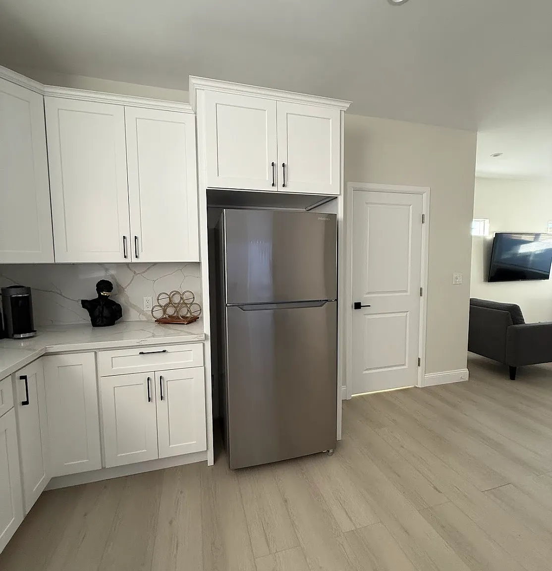2 bed, 2.5 bath, 1084 sqft, $3,600 — Photo 4