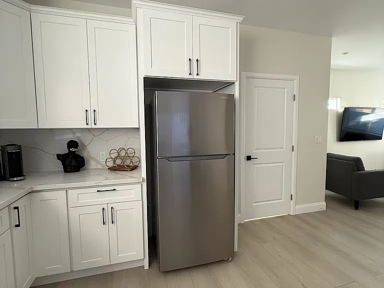 10743 Saticoy St — Photo 13