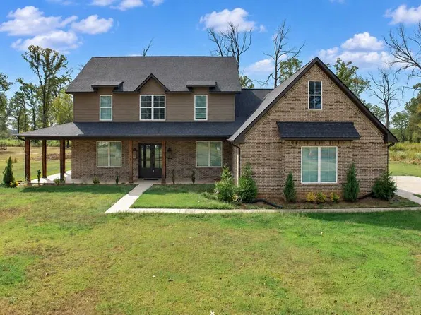15 Akin Oak Dr, Texarkana, TX 75503