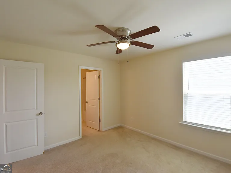 421 Southbridge Pass — Photo 55