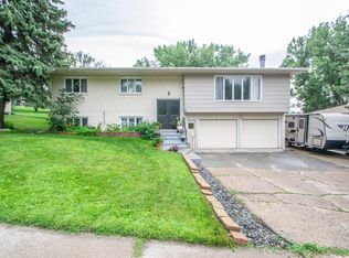 2417 E Boulevard Ave, Bismarck, ND 58501