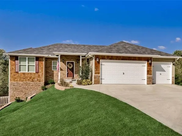 12 Slifer Ln, Bella Vista, AR 72714