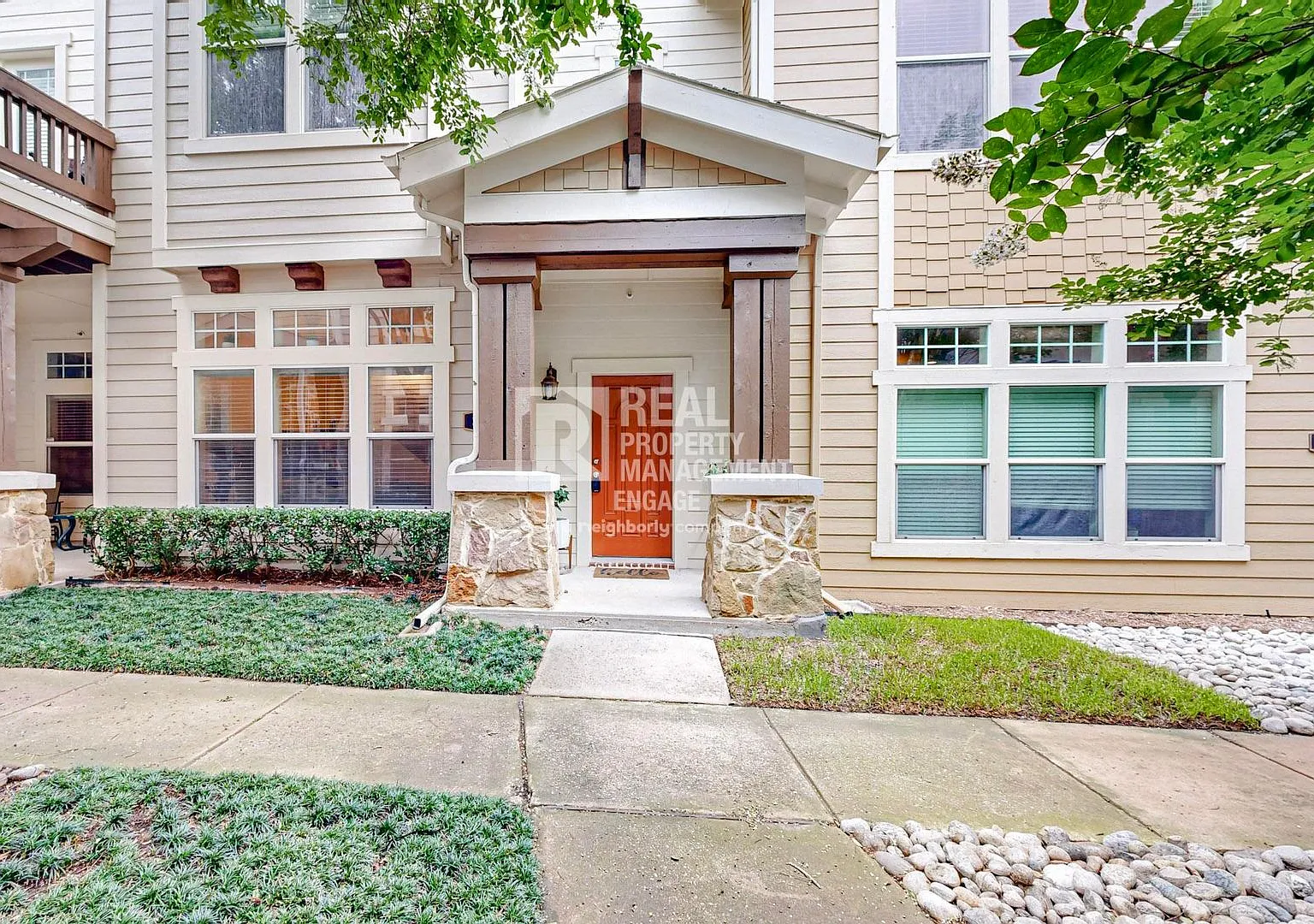 Charming 2-Bedroom Townhome for Rent in a Gated Community! — Photo 1