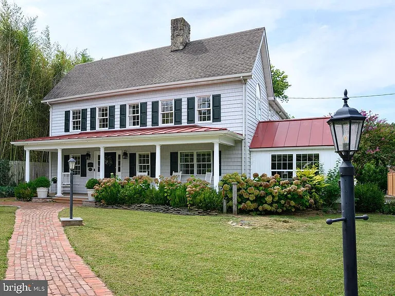 119 Watson Rd — Photo 3