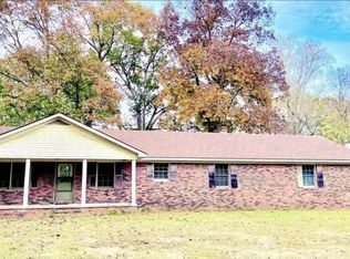3375 Div Natchez Trace Rd, Camden, TN 38320