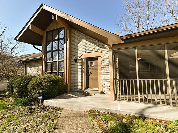 2nd image of 1312 Maple Knoll Ct Lot 530