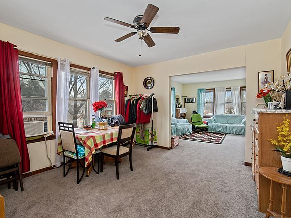 2nd Floor Dinning Room