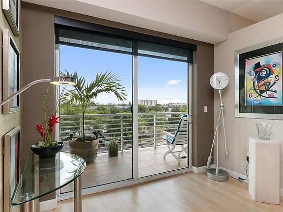 4th image of 2301 Wilton Drive #408