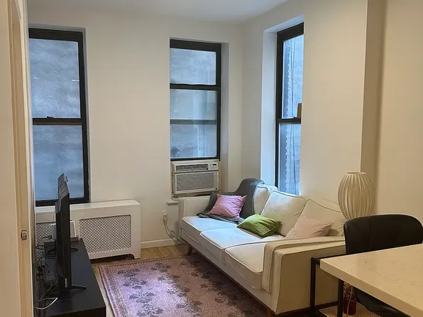 92 Orchard St #5, New York, NY 10002