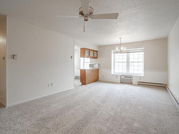 3rd image of 1698 Herault Pl APT H