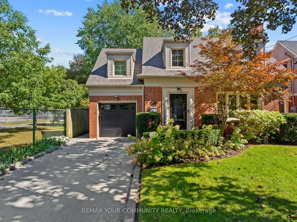 189 Prince Edward Dr S, Toronto, ON M8Y 3X1