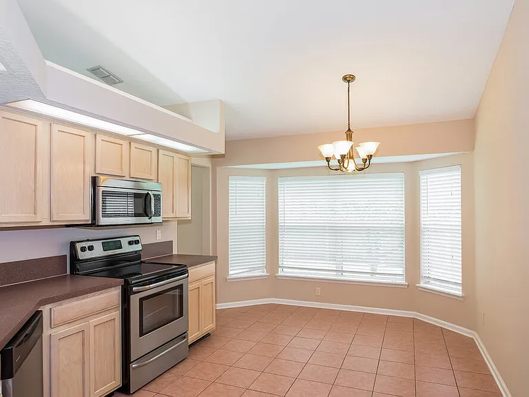 644 Southern Lily Dr — Photo 6