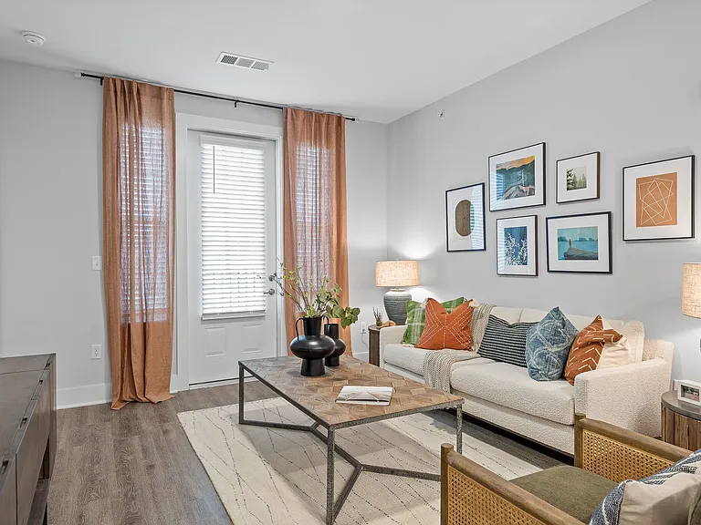 Borough 33 Apartments — Photo 30
