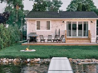 305 Lake St, Elk Rapids, MI 49629