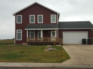 266 Adeline Dr, Stanley, ND 58784