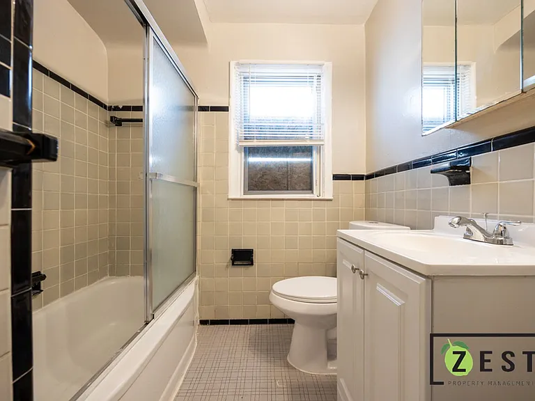 8262 Rosemont Ave — Photo 9