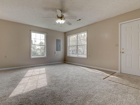 3rd image of 90 3rd Ave