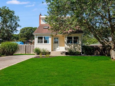 90 Overlook Drive, Mastic, NY, 11950