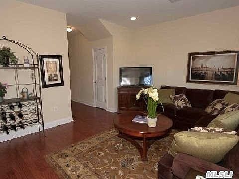 4th image of 113 Millie Ct #113