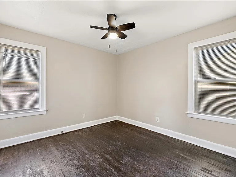 5741 Lakewood St — Photo 31