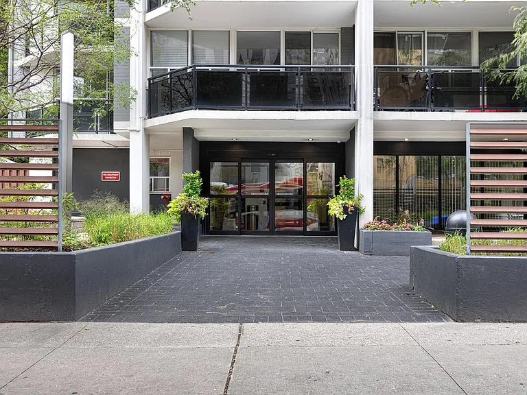 80 Wellesley St E #303 — Photo 10