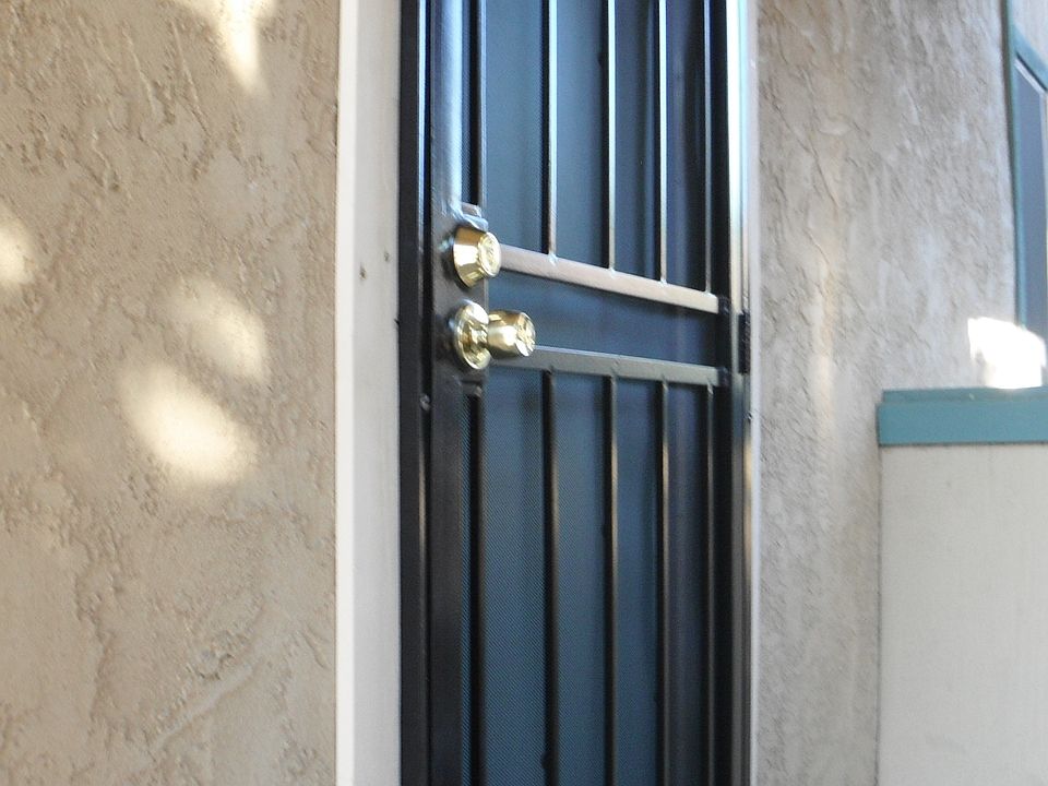 1st image of 1550 W Ashlan Ave APT 242