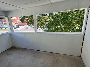 165 College Ave N #1, Sarnia, ON N7T 6B2