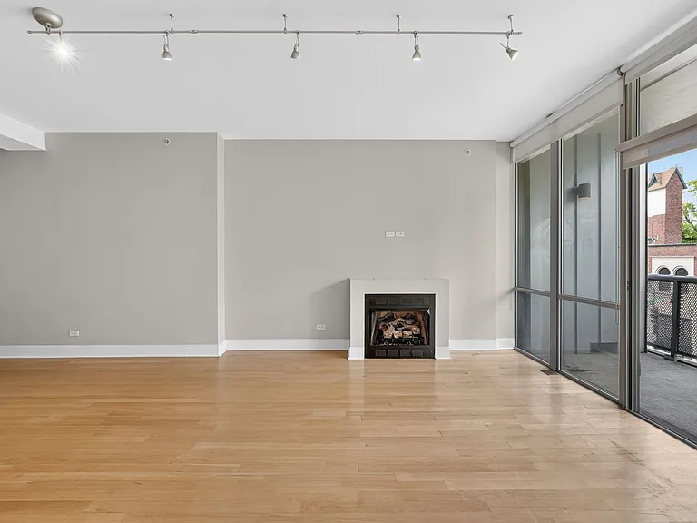 525 Kedzie St — Photo 29