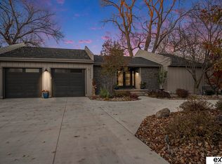 22302 Southshore Dr, Waterloo, NE 68069