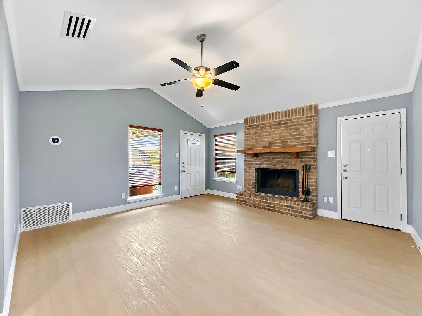 7107 Dan-Jean Dr. — Photo 3