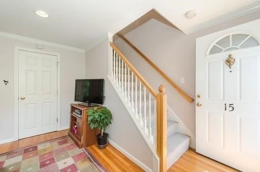 3rd image of 15 Rockaway Ln