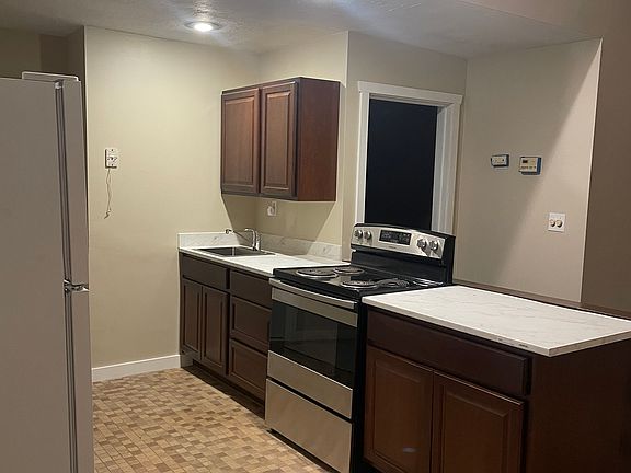 Newly renovated kitchen, everything new accept stove.