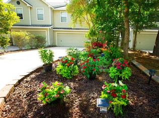 82 N Walden Elms Cir, Spring, TX 77382