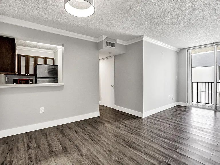 126 SW 17th Rd #601 — Photo 20