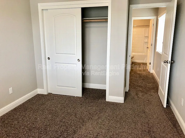 4150 Duncan Ave — Photo 23