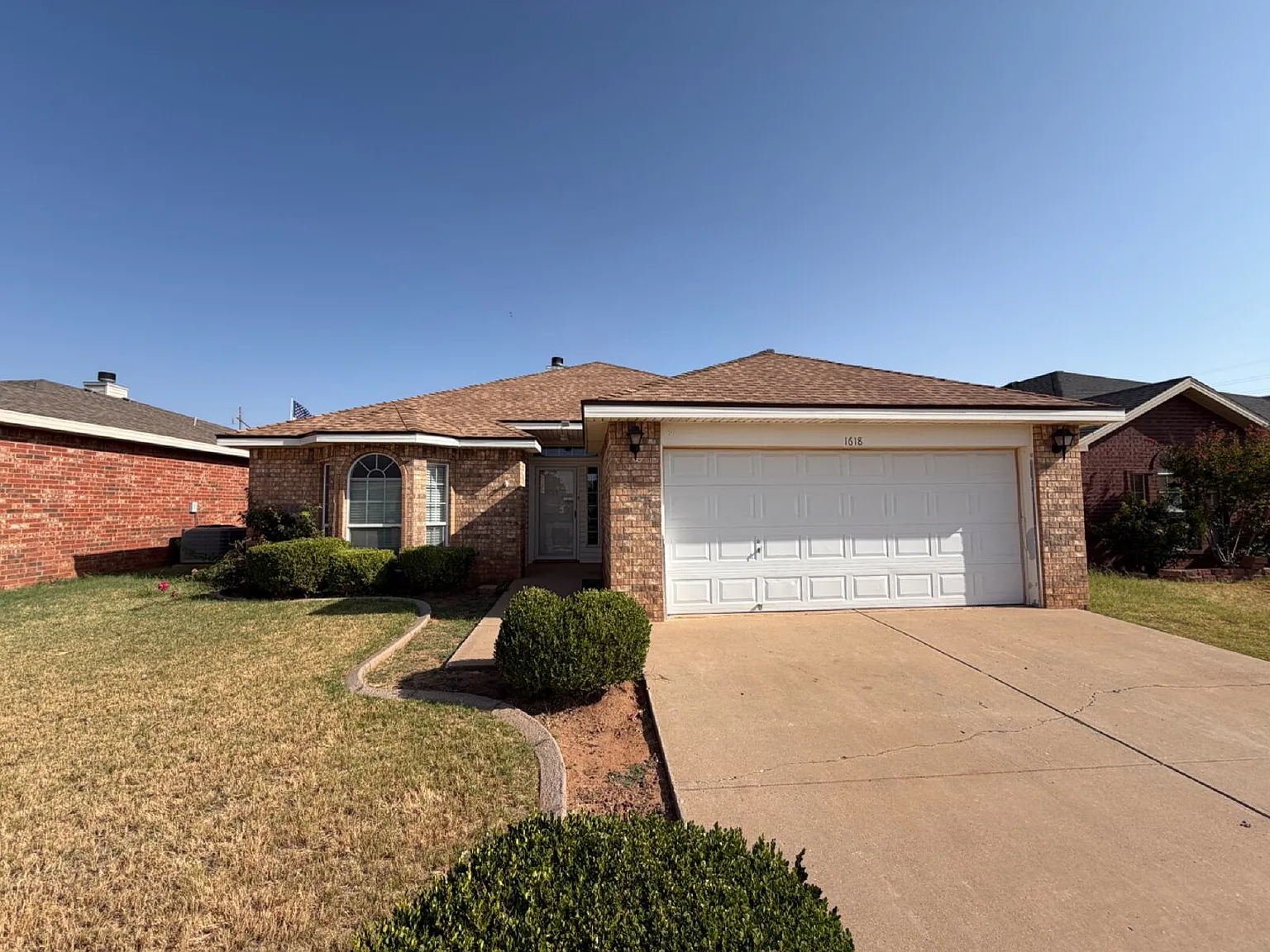 3 bed, 2.0 bath, 1634 sqft, $1,550 — Photo 1