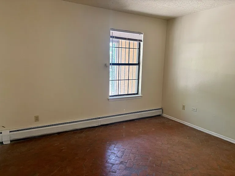 604 Arno Street NE — Photo 6
