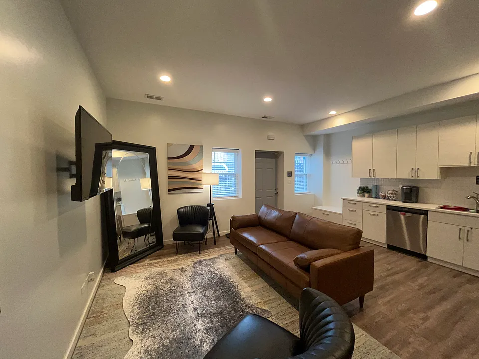 1222 S Washtenaw Ave #1