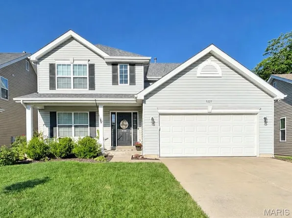 5227 Footpath Ct, Eureka, MO 63025