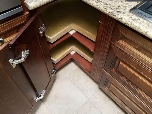 2nd image of 4440 Vantage Ave #Penthouse 10