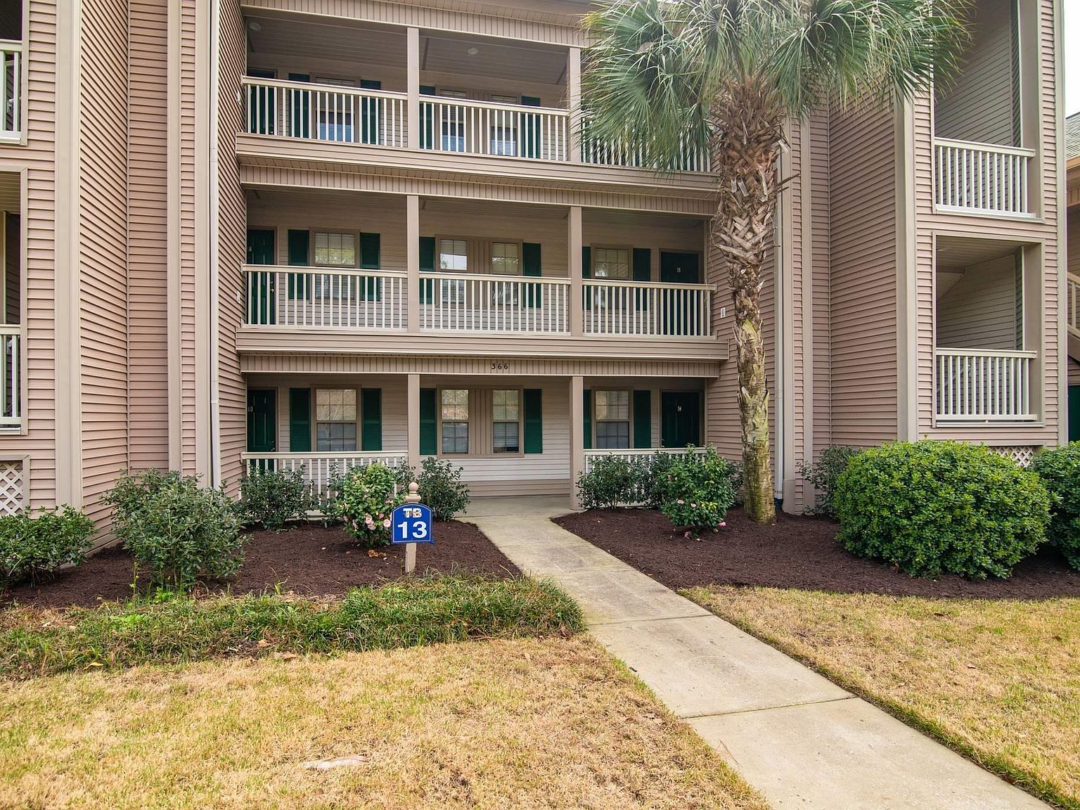 366 Pinehurst Ln. #13D