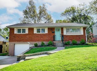 3938 Ridgecombe Dr, Cincinnati, OH 45248