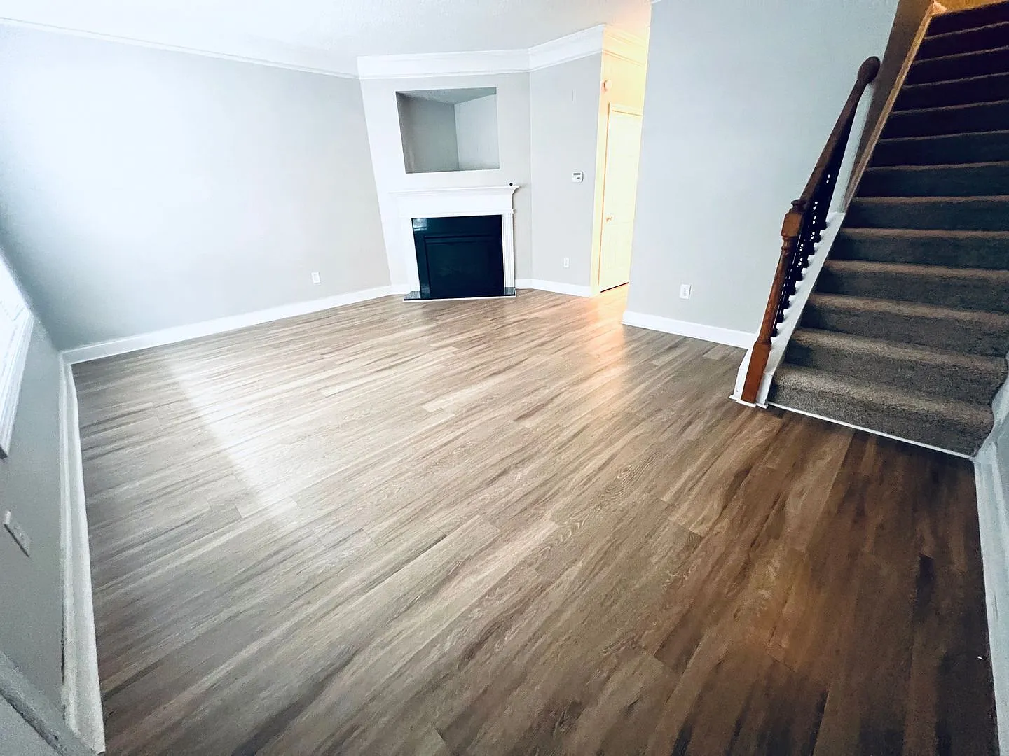 Renovated Spacious 3bd / 2.5bath Townhome — Photo 4
