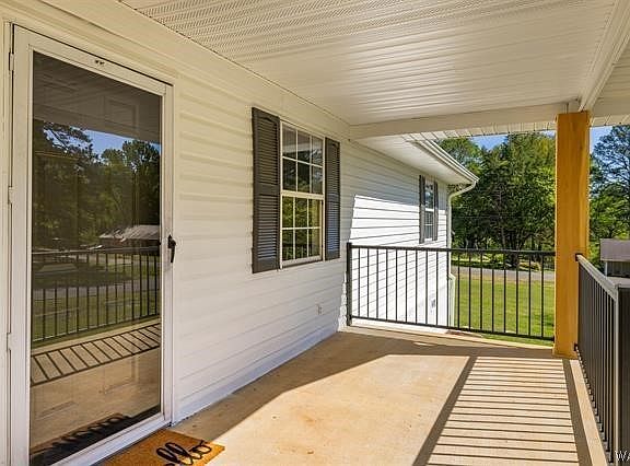 5th image of 2523 Parkwood Dr