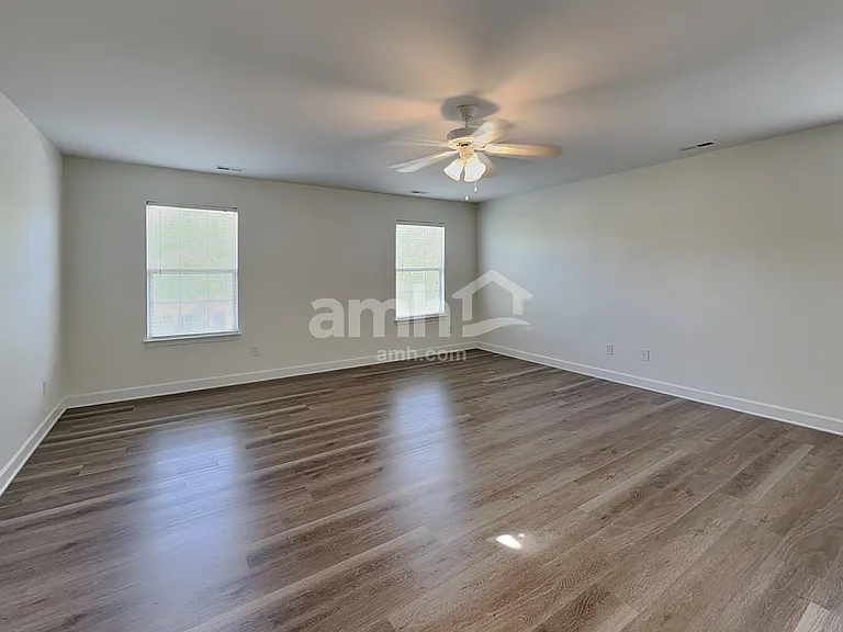 982 Ramsgate Dr SW — Photo 12