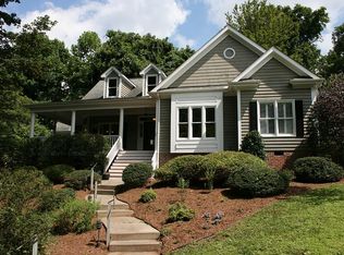 212 W Queen St, Hillsborough, NC 27278